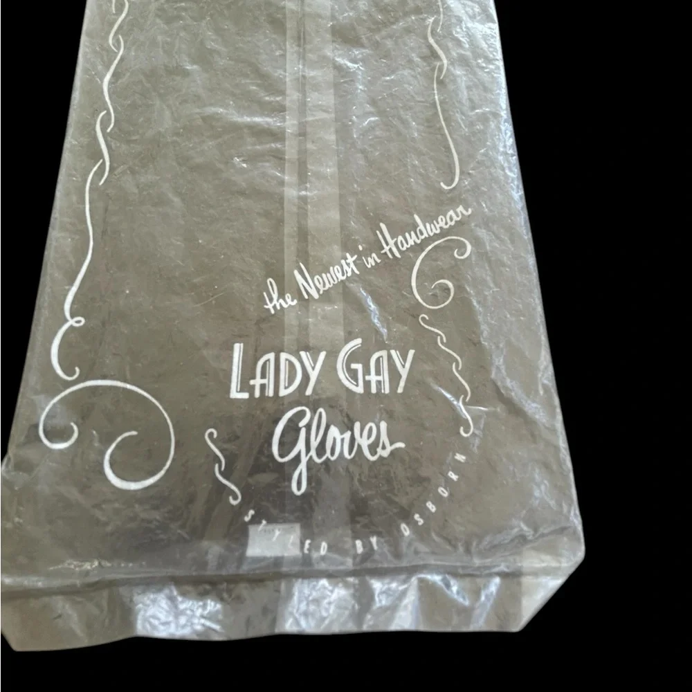 Vintage Lady Gay Gloves Off White in Package Wrist Length Bow Gathered READ